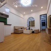 Bán căn hộ tập thể Nguyễn Chí Thanh 50m2 tầng 2 2 ngủ đủ nội thất giá 1.68 tỷ
